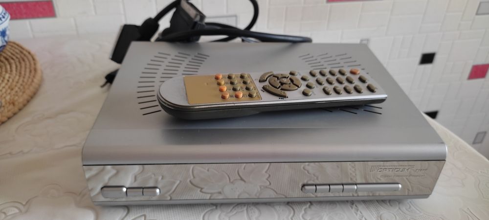 Спутніковий тюнер