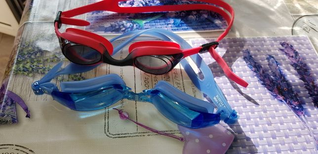 Подарую окуляри для плавання