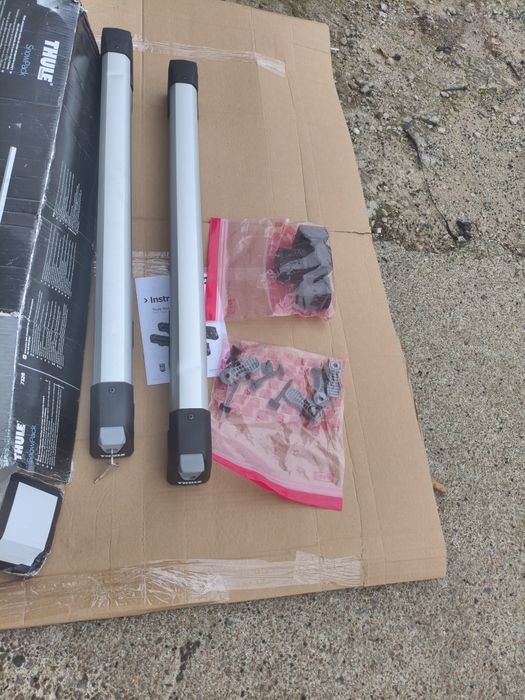 Uchwyt Thule7326 do przewozu 6 par nart