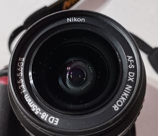 Aparat fotograficzny Nikon D3100
