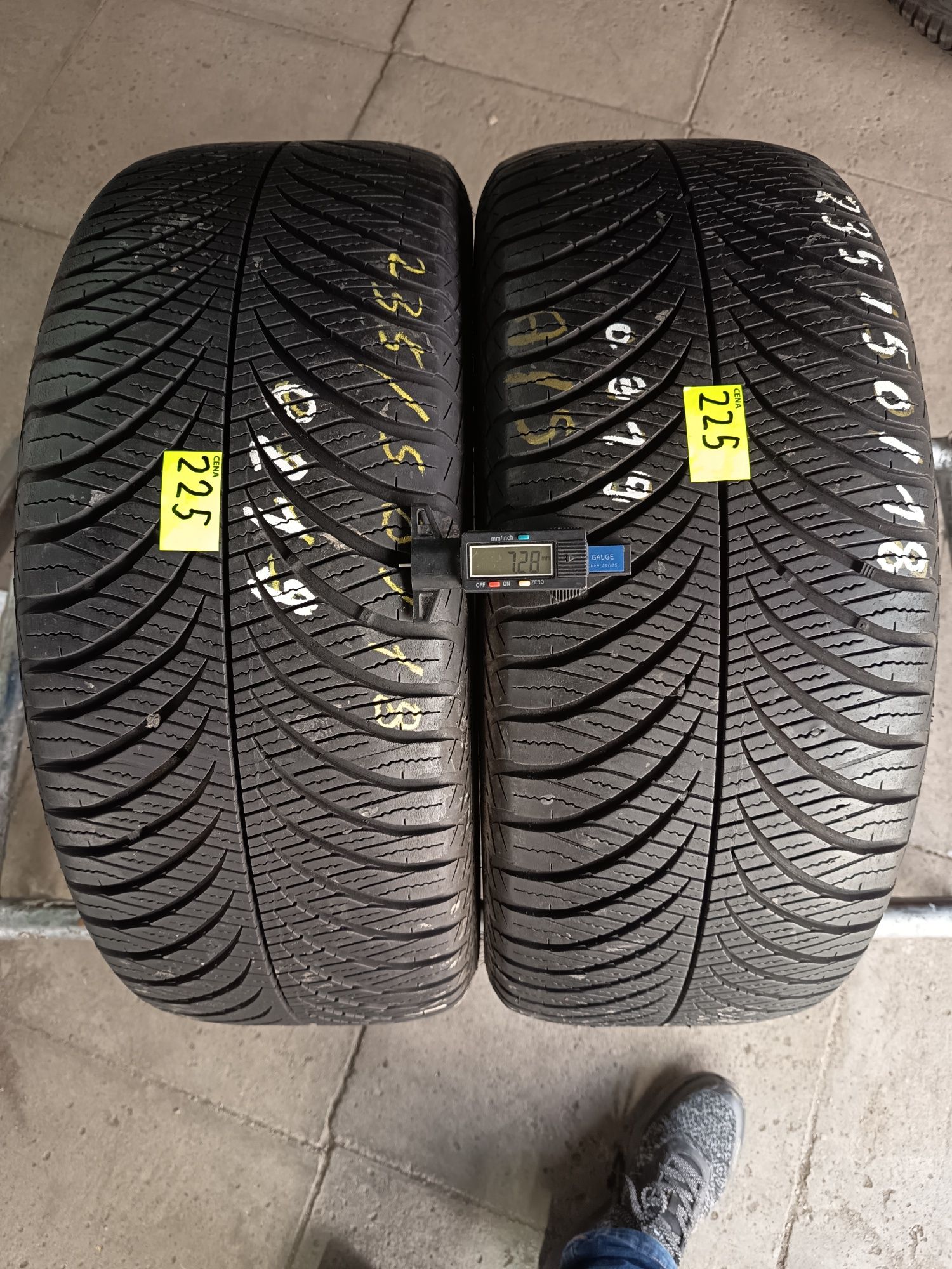 Opony całoroczne 235/50/18 Goodyear 2szt/Montaż Wysyłka 25zł Gwarancja