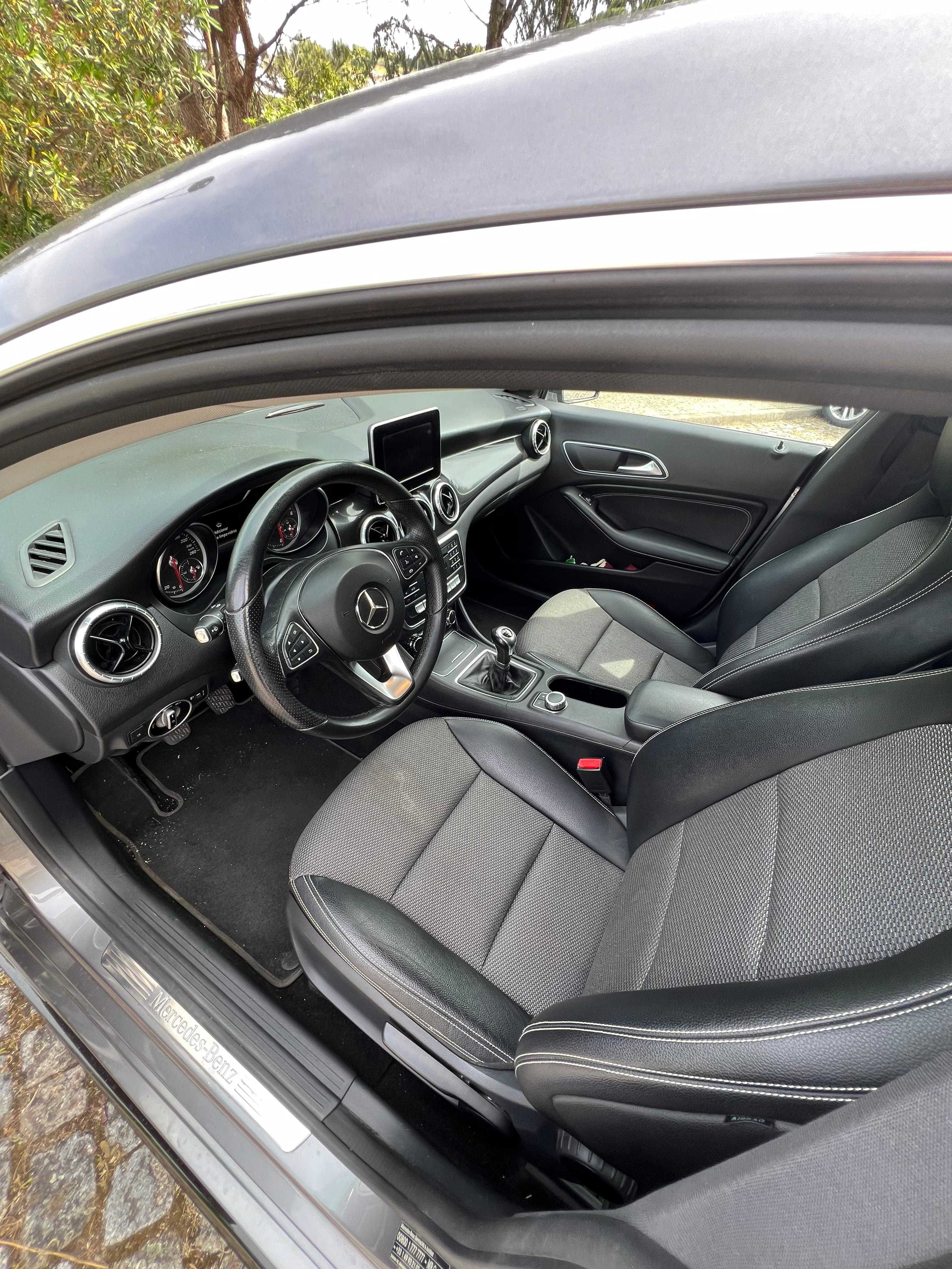Mercedes-Benz CLA 180d