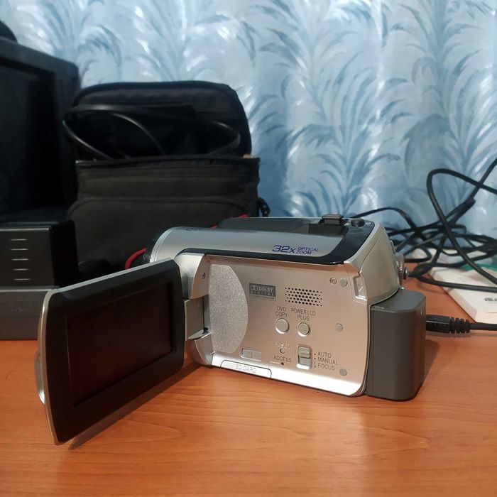Видеокамера Panasonic SDR-H20