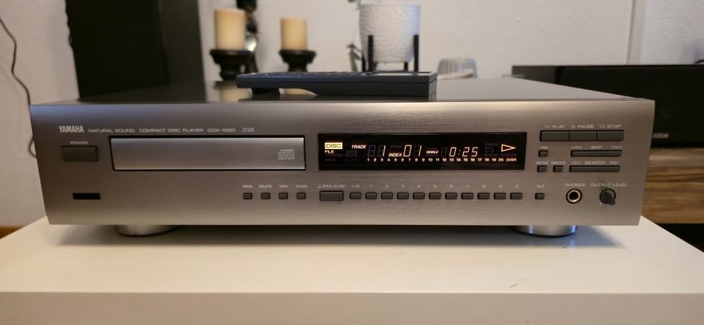 Yamaha CDX 1050 Cd player