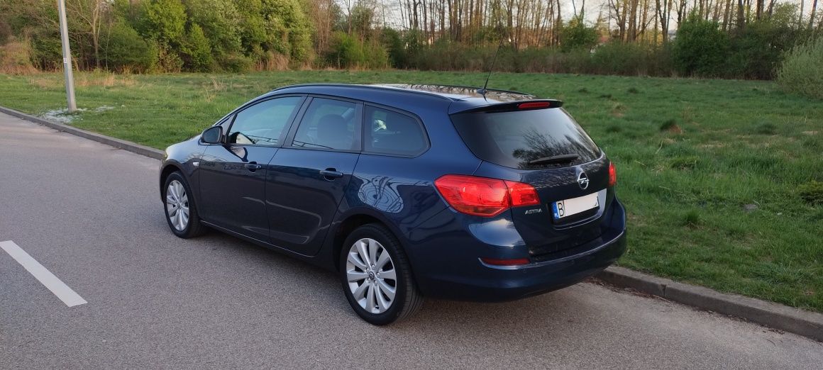 Opel Astra 1,6 benzyna