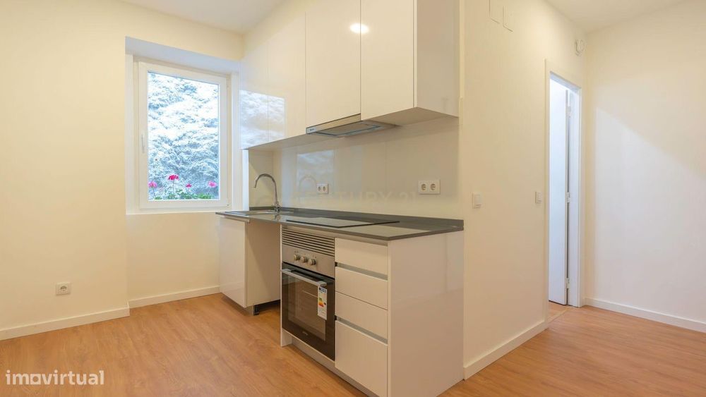 A sua casinha aguarda por Si!!