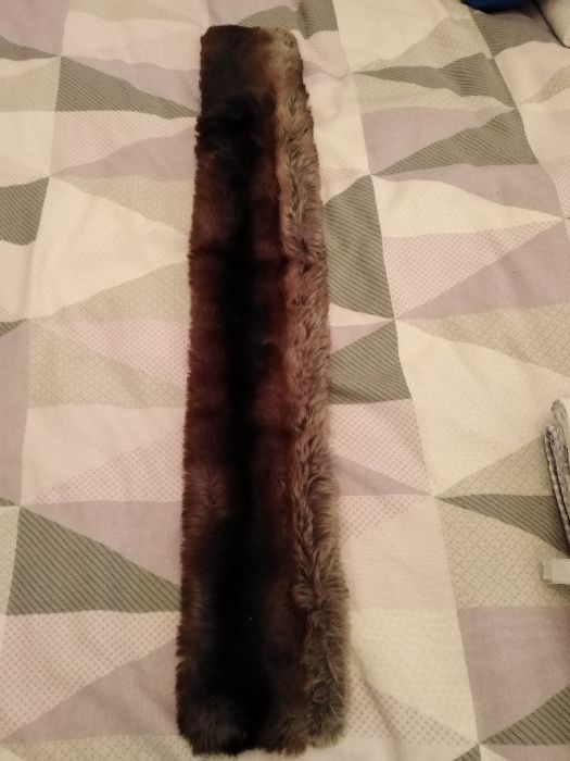 Gola em Pele Sintética