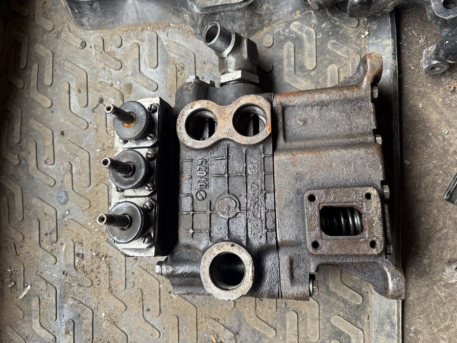 Гидро распределитель p150