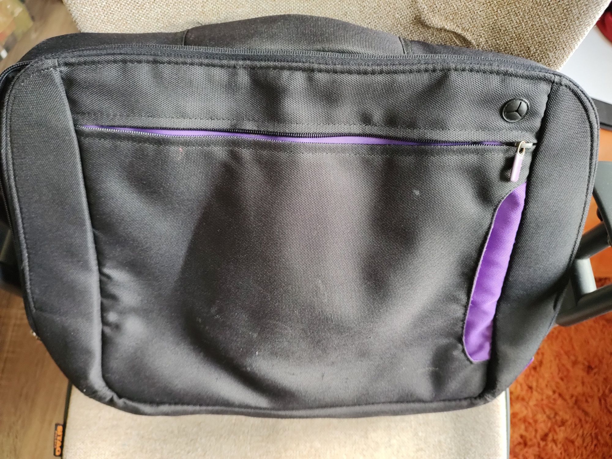 Torba na laptop na ramię