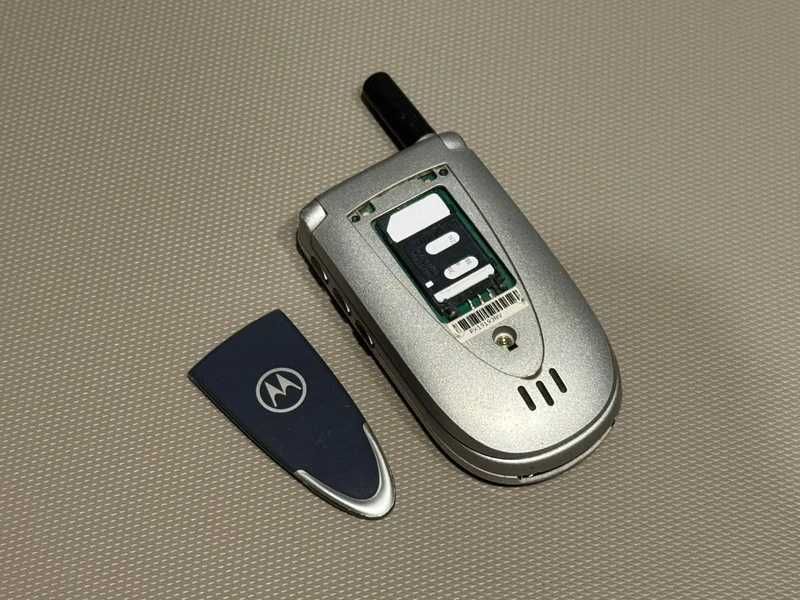 Motorola V66 sprawna, bez simlocka, dla kolekcjonera