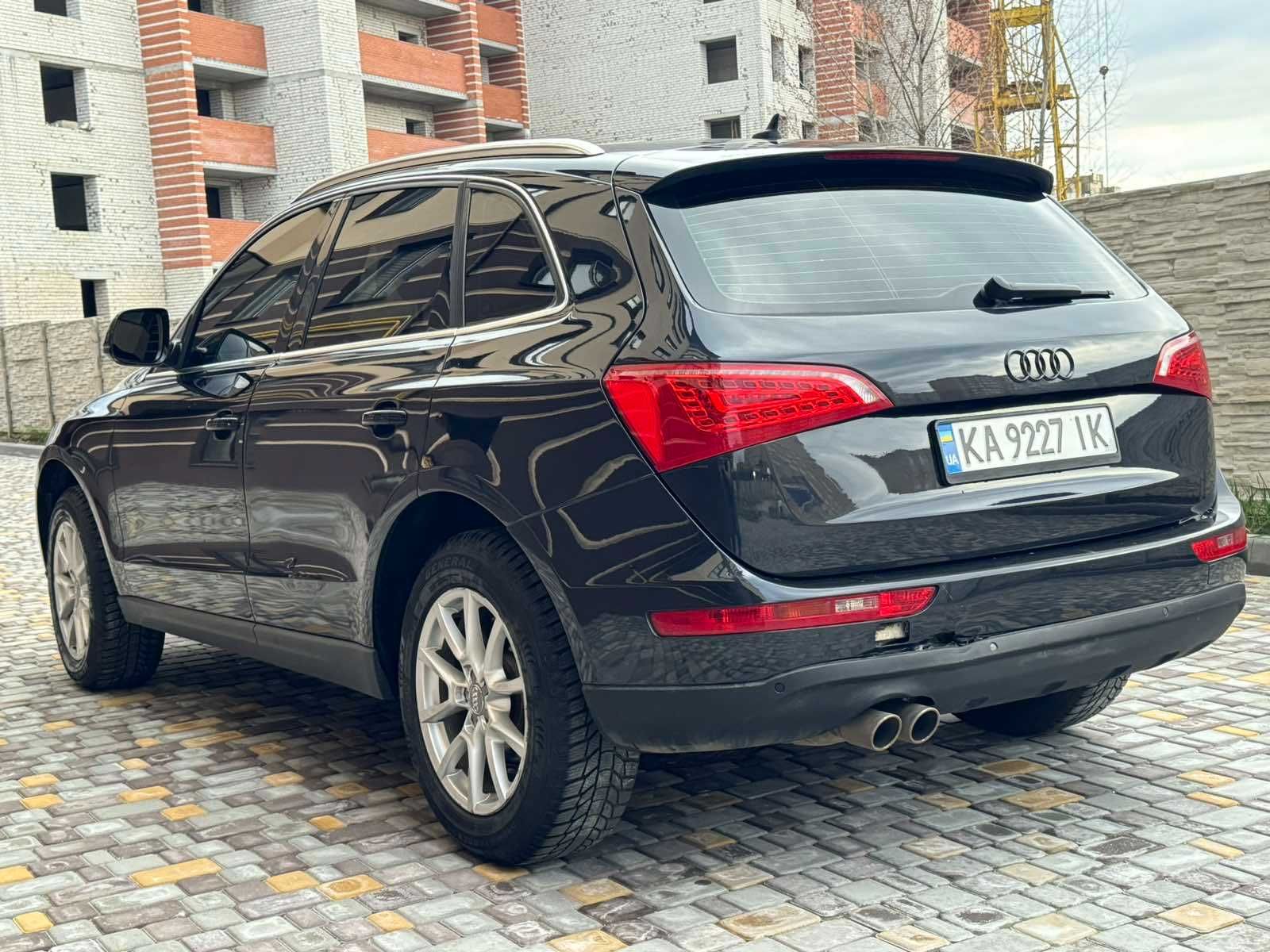 Audi Q5 2010 Typ 8R