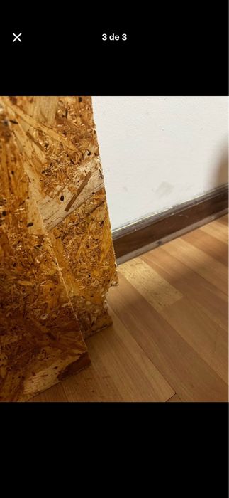 2 painéis OSB com estrutura de madeira, ótimo estado!