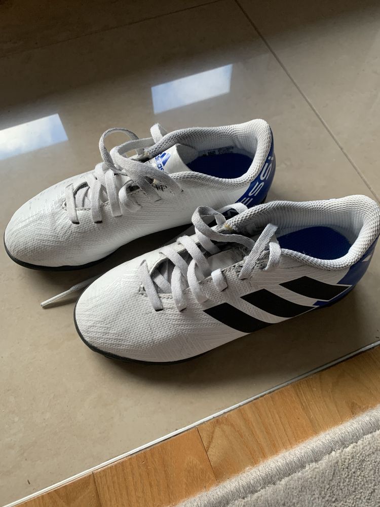 Buty sportowe do gry w pilke adidas messi rozmiar  31,5