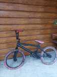 Спортивний велосипед  BMX