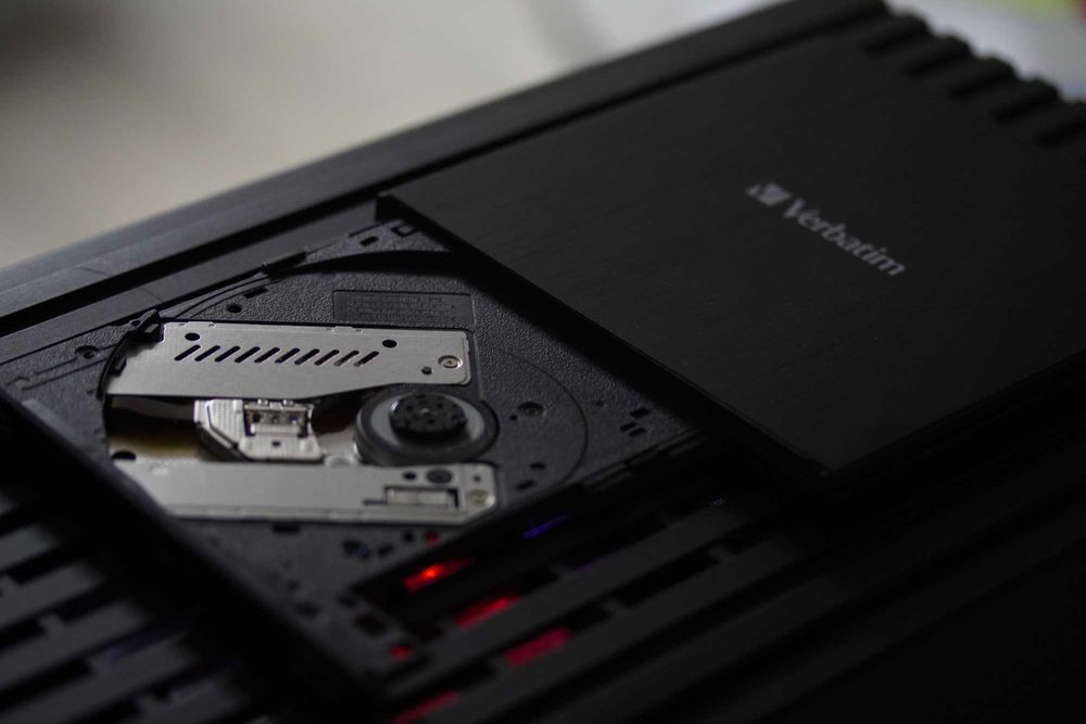 Зовнішній привод Verbatim Ultra HD 4K External Slimline Blu-ray Writer