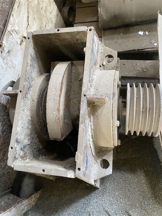 Промислові віброблоки для столів