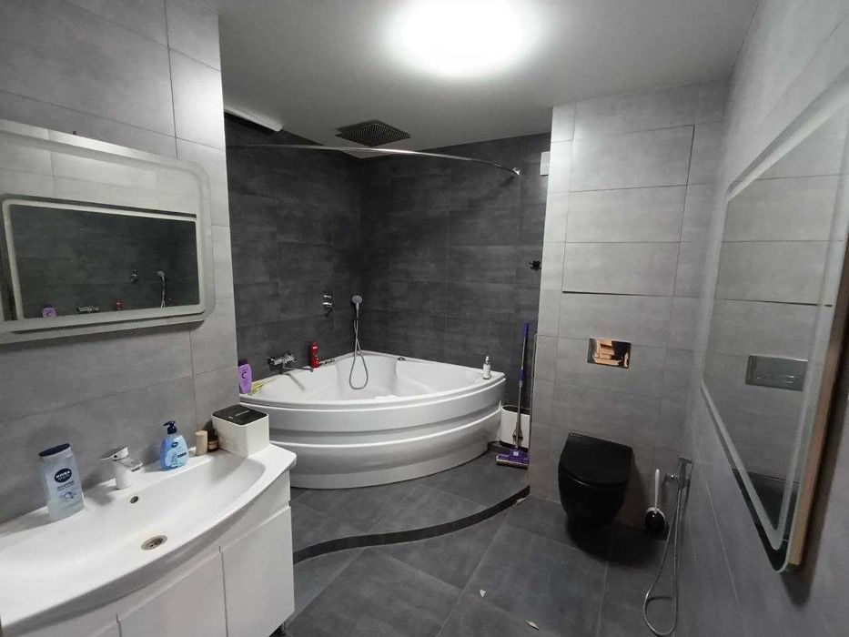 Видова 4-х кімнатна  ст. метро Індустріальна