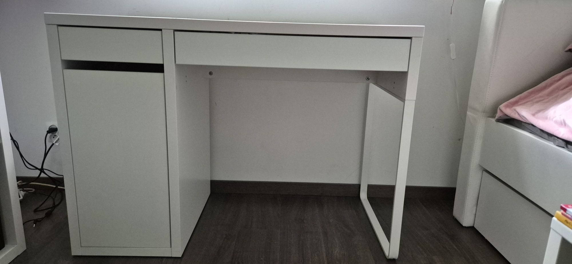Biurko Ikea Micke 105x50cm