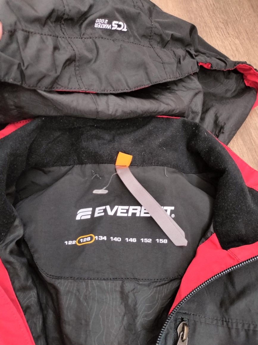 Куртка вітровка Everest на 7-8 років. Р.128