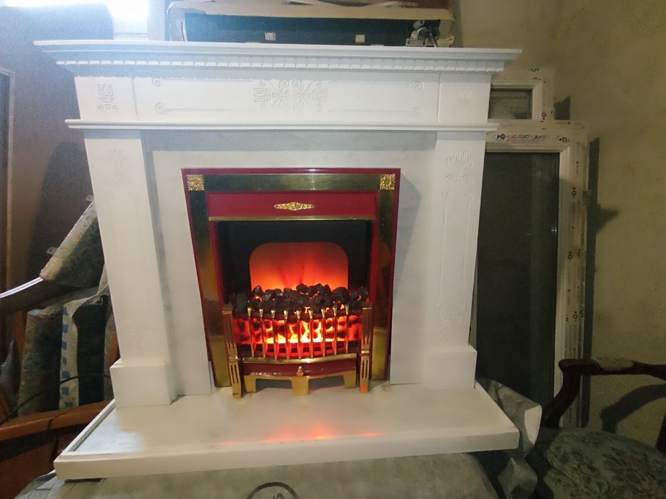 Декоративний камін