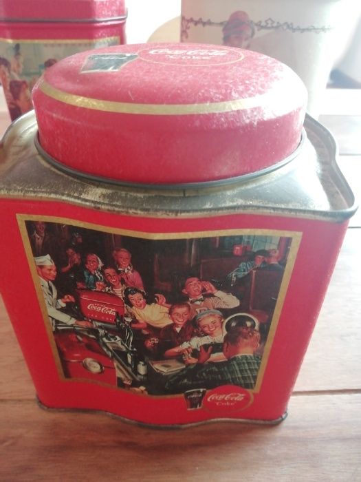 Coleção vintage de latas da Coca-Cola - Urgente