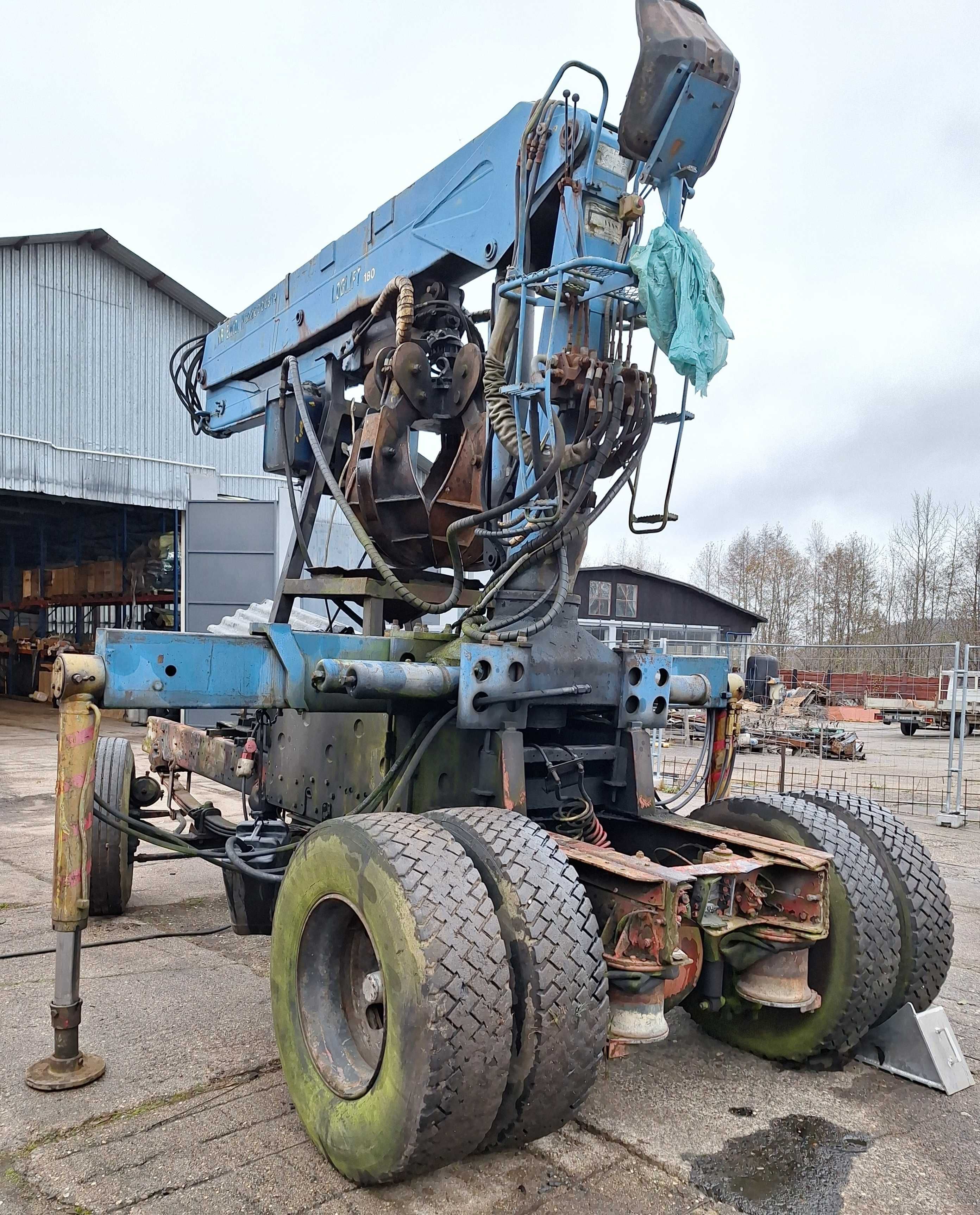 HDS Żuraw Loglift F180 7m