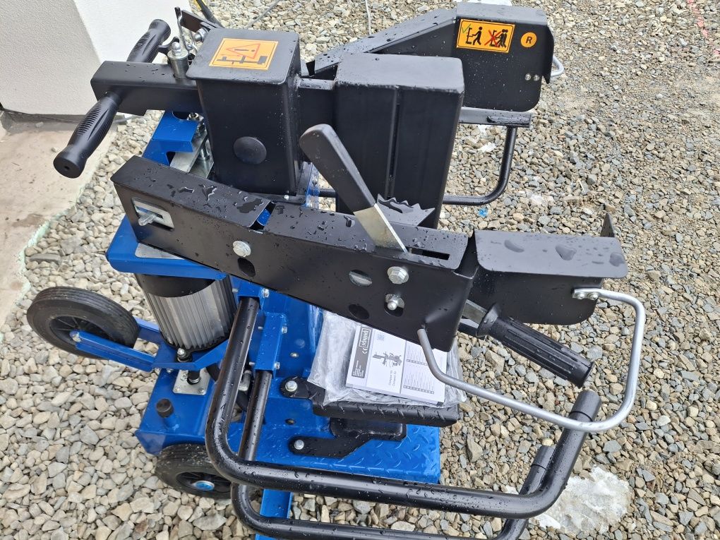 Łuparka do drewna rębak Scheppach Compact 15T stojąca 3500W 400V