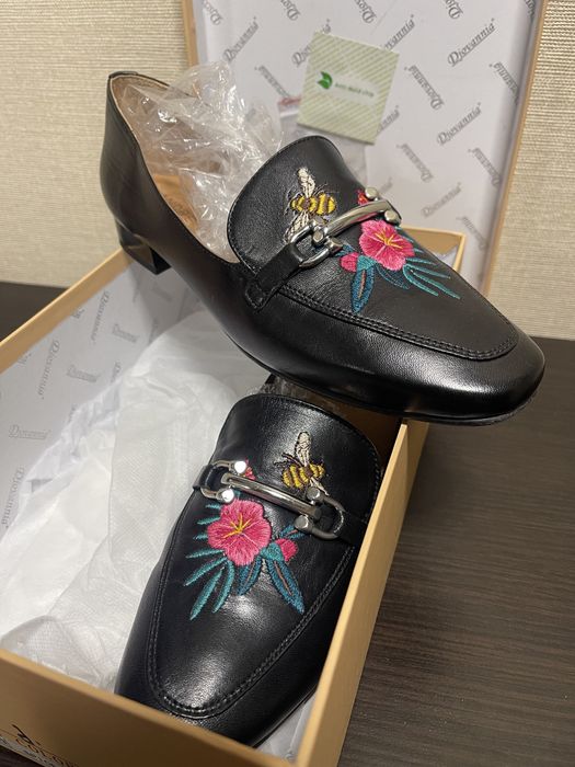 Жіночі лофери Andre HENSON