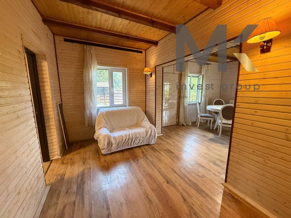 Будинок з банею в Петрушках