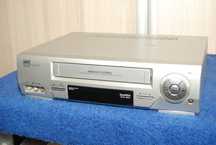 Magnetowid na kasety VHS Seg/Daewoo 6 głowic HiFi sprawny