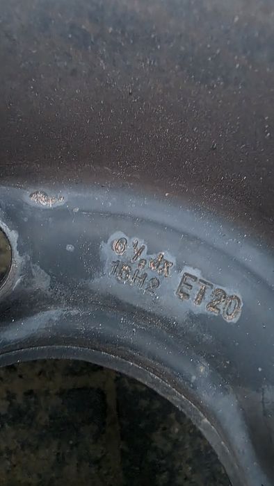 Koła Felgi Z Oponami Zimowymi 6,5Jx16 4x108 ET 20 Stalowe Kołpaki Grts