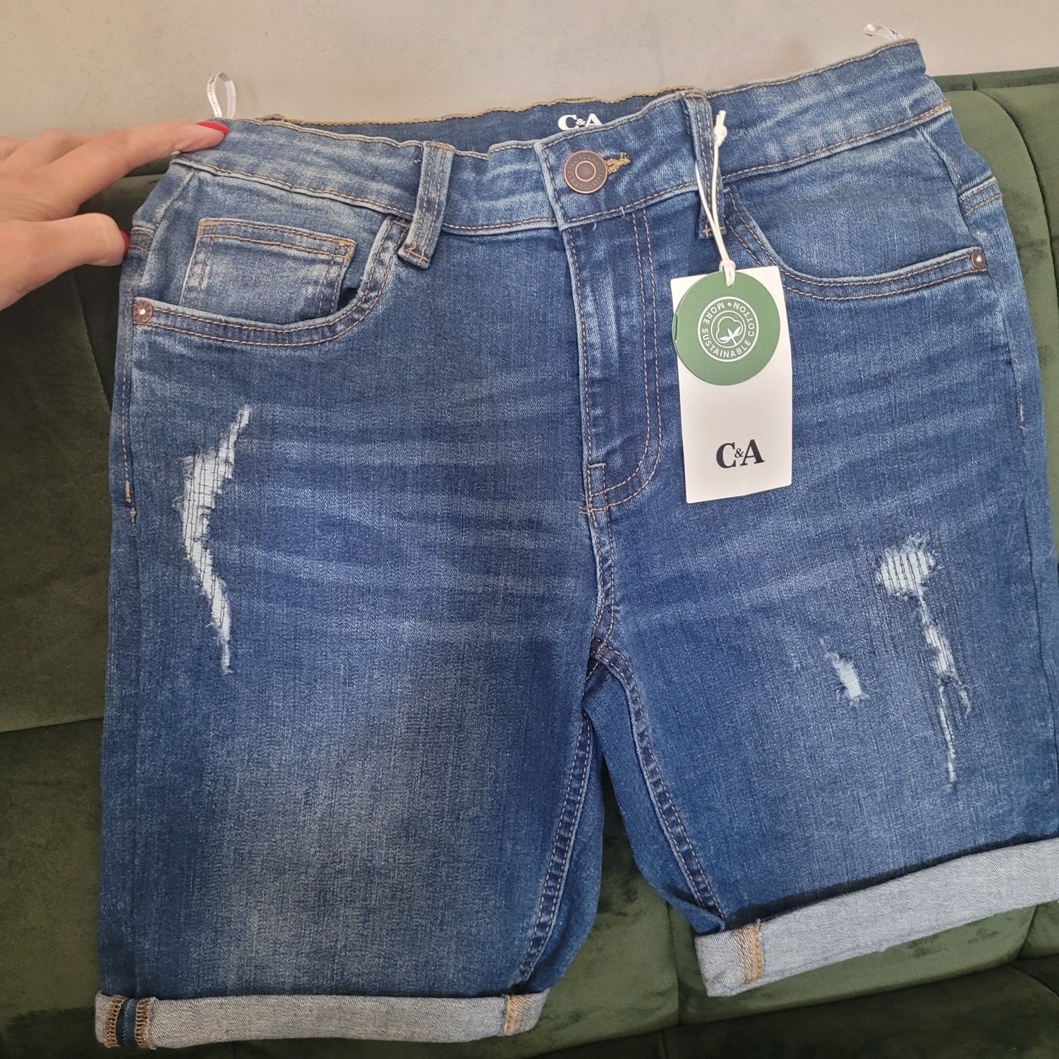 Nowe jeansowe spodenki C&A w roz.158