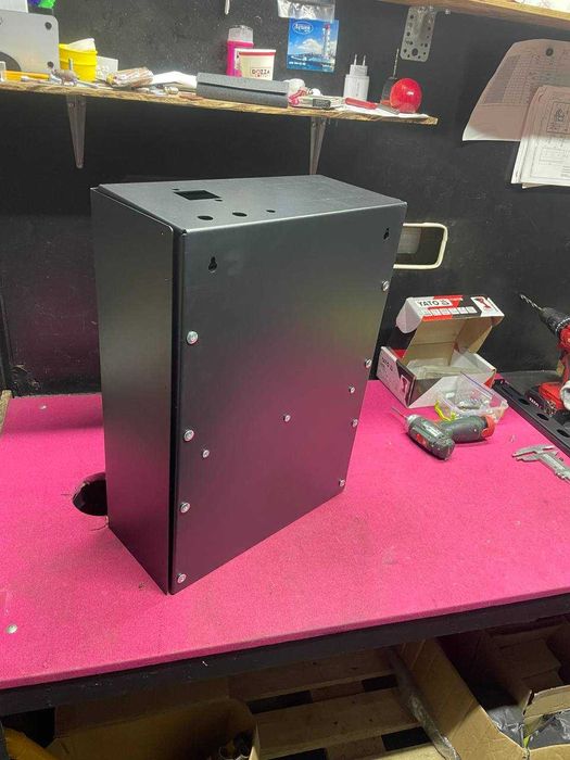 Корпус для 8 LiFePo4 АКБ під 230Ah 280Ah 304Ah 314Ah власне виробництв