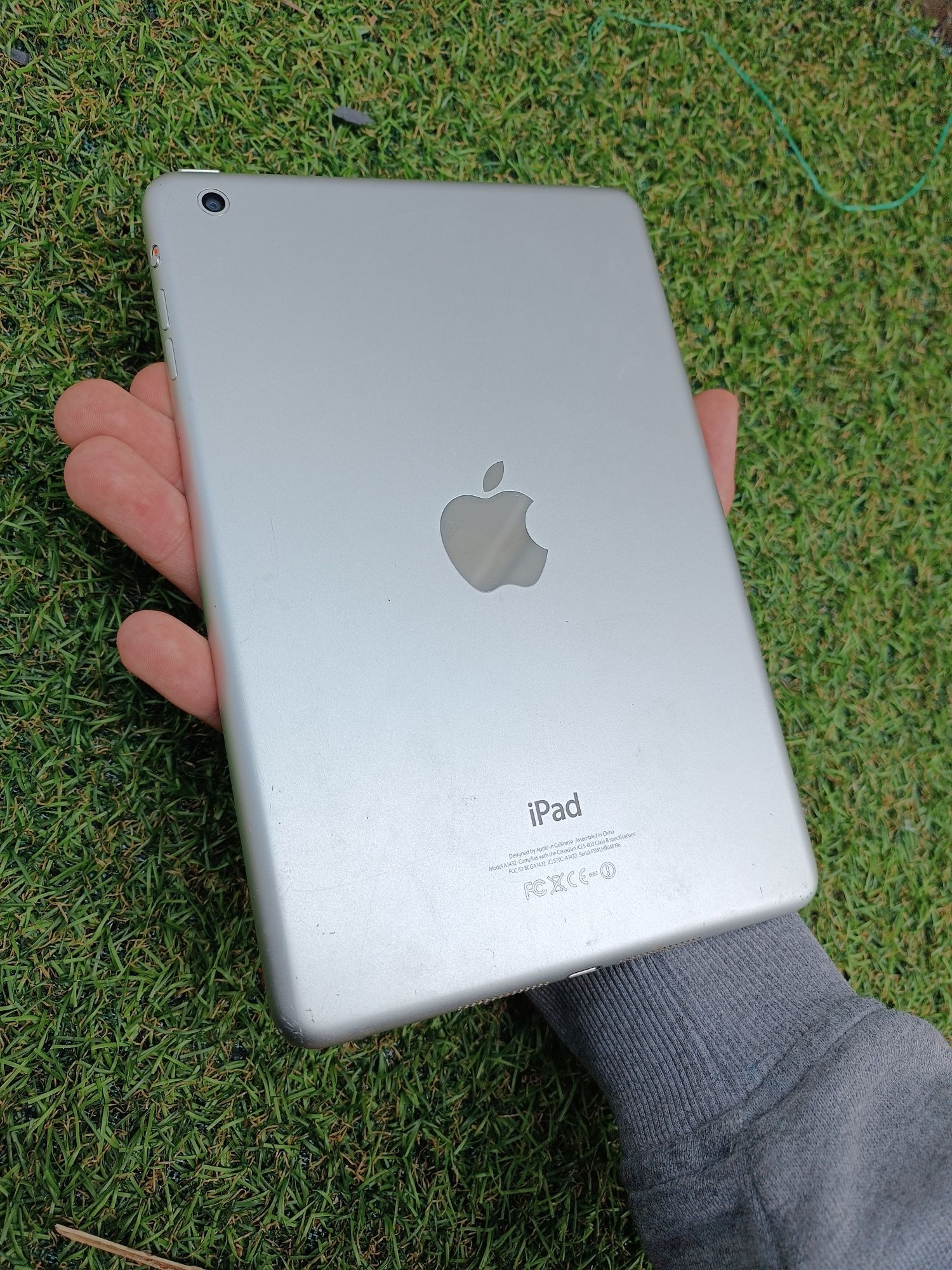 IPad mini model A1432 на запчастини iphone apple ipad айпад айфон
