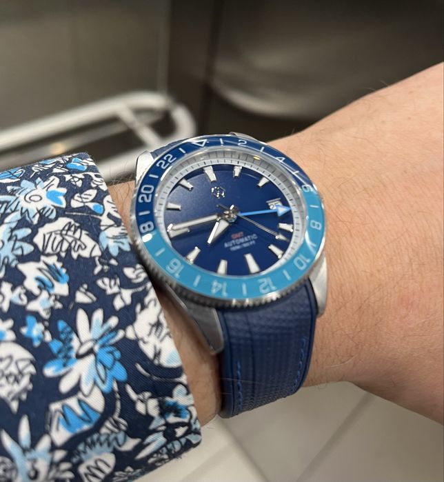 Zegarek Wishdoit GMT, Seiko NH34, automat, szafir, używany
