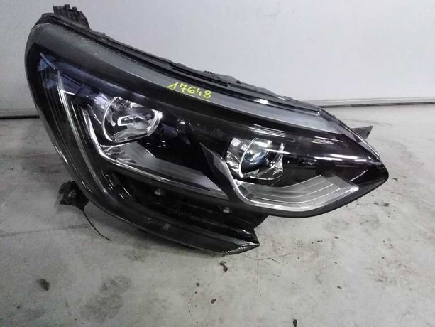 Renault Megane IV Lampa Przód Prawa Led