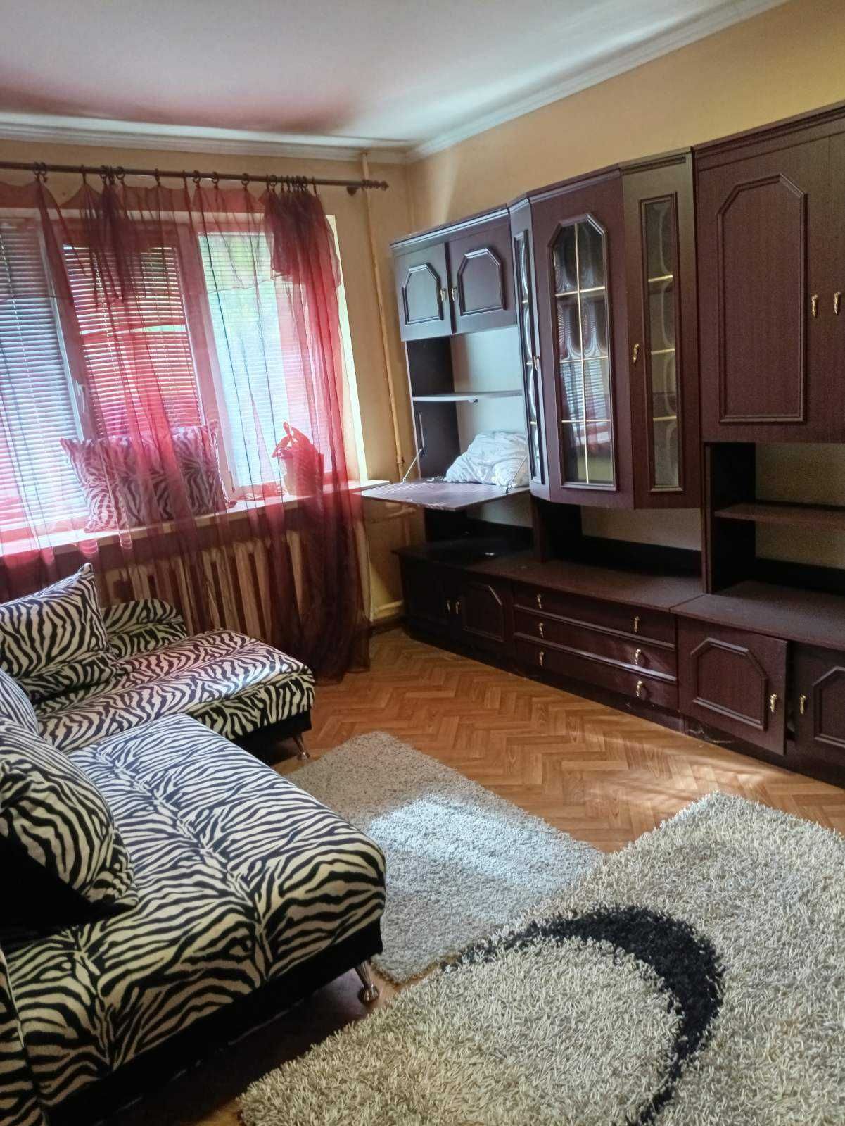 Продам 1 к. квартиру вул. Ощепкова