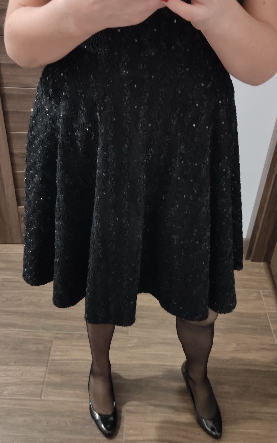 Sukienka z cekinami czarna kieszenie 42 Xl andrzejki sylwester