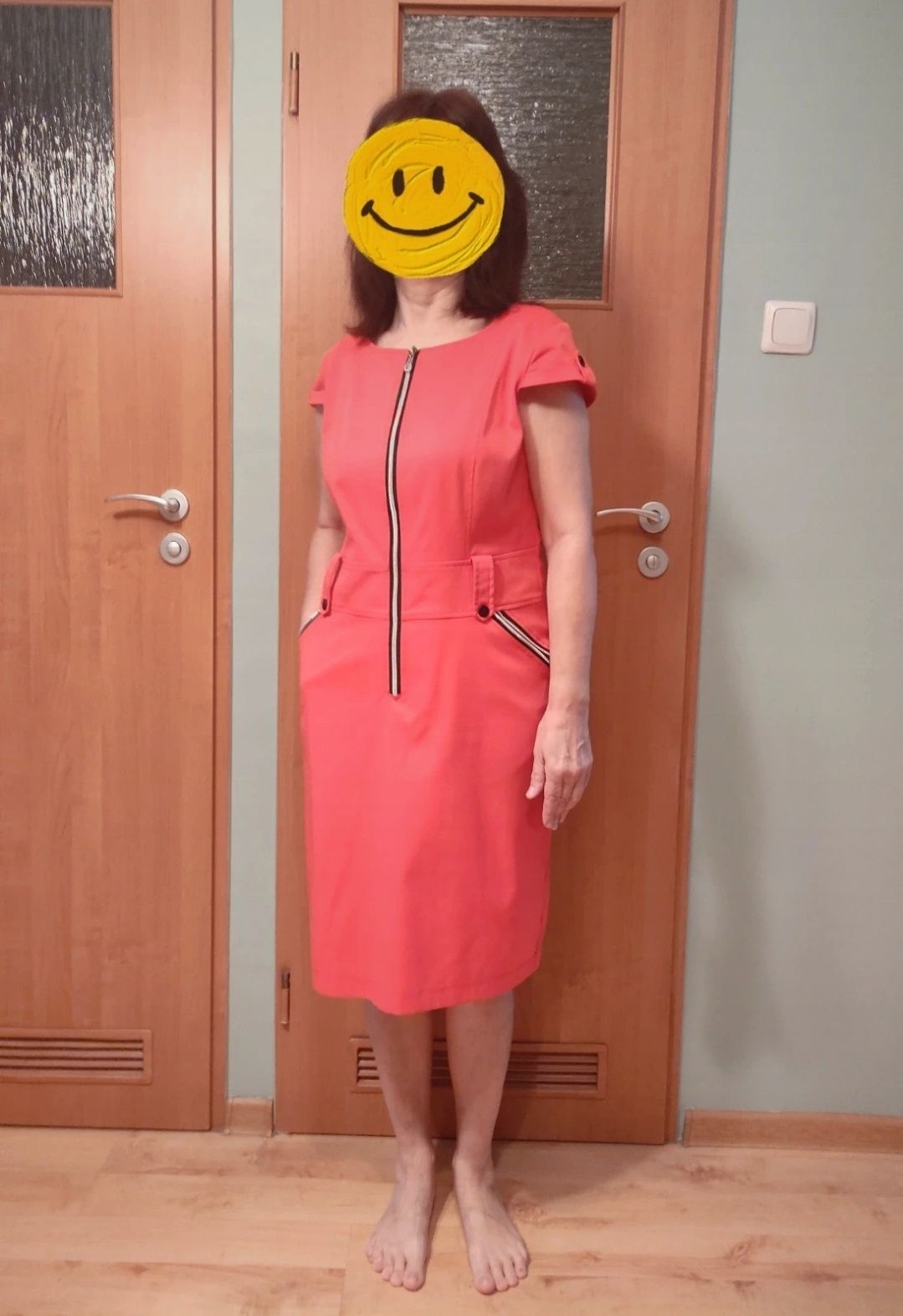 Sukienka z zamkiem z przodu, r. L
