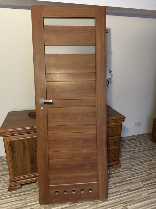 Drzwi łazienkowe,70 lewa strona lazienka orzech