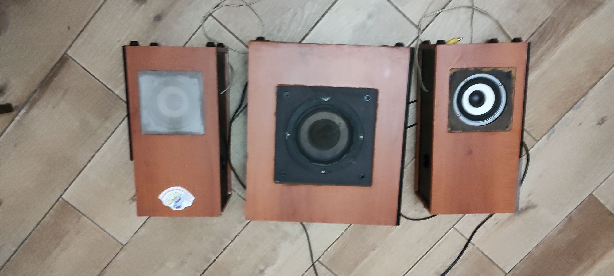 AMC AJ-92 1+2 сабвуфер и колонки. .