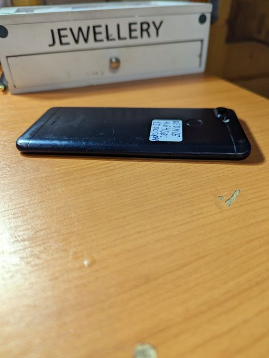 Redmi 6 4/64gb робочий повністю
