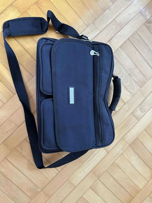 Torba na laptopa lub dokumenty – czarna, pojemna, klasyczna