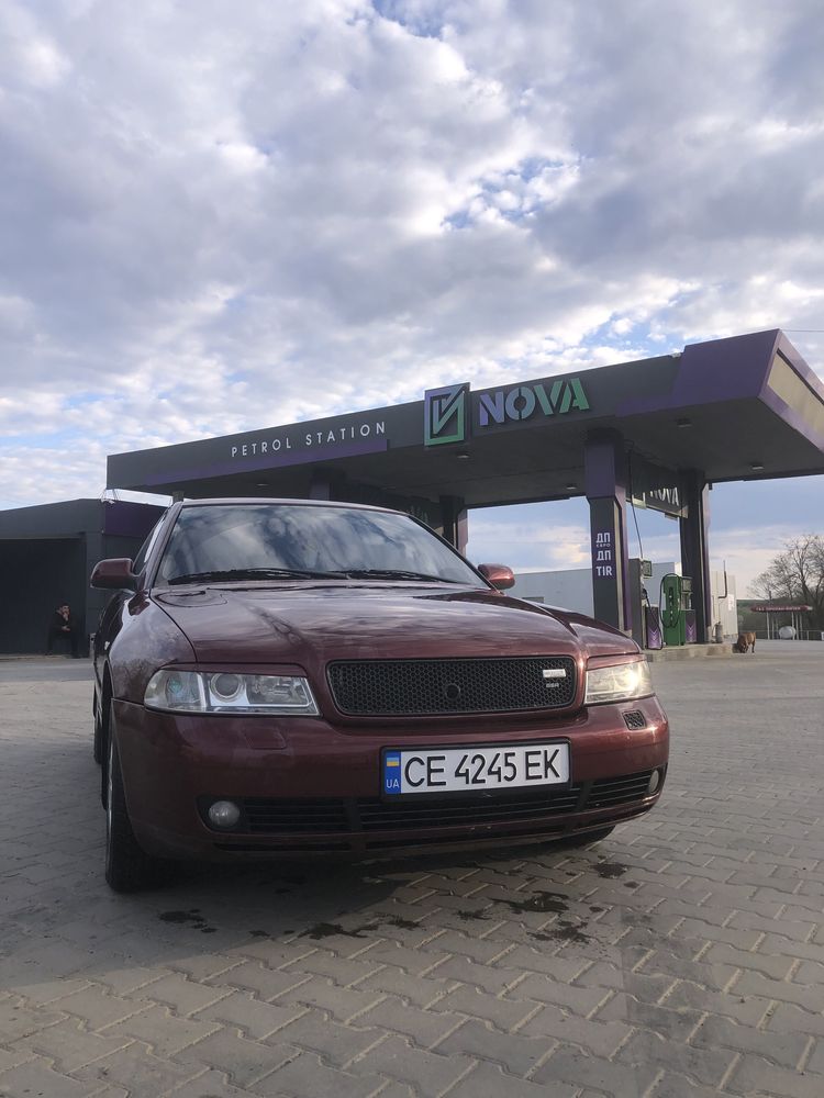 Audi a4 1999 року