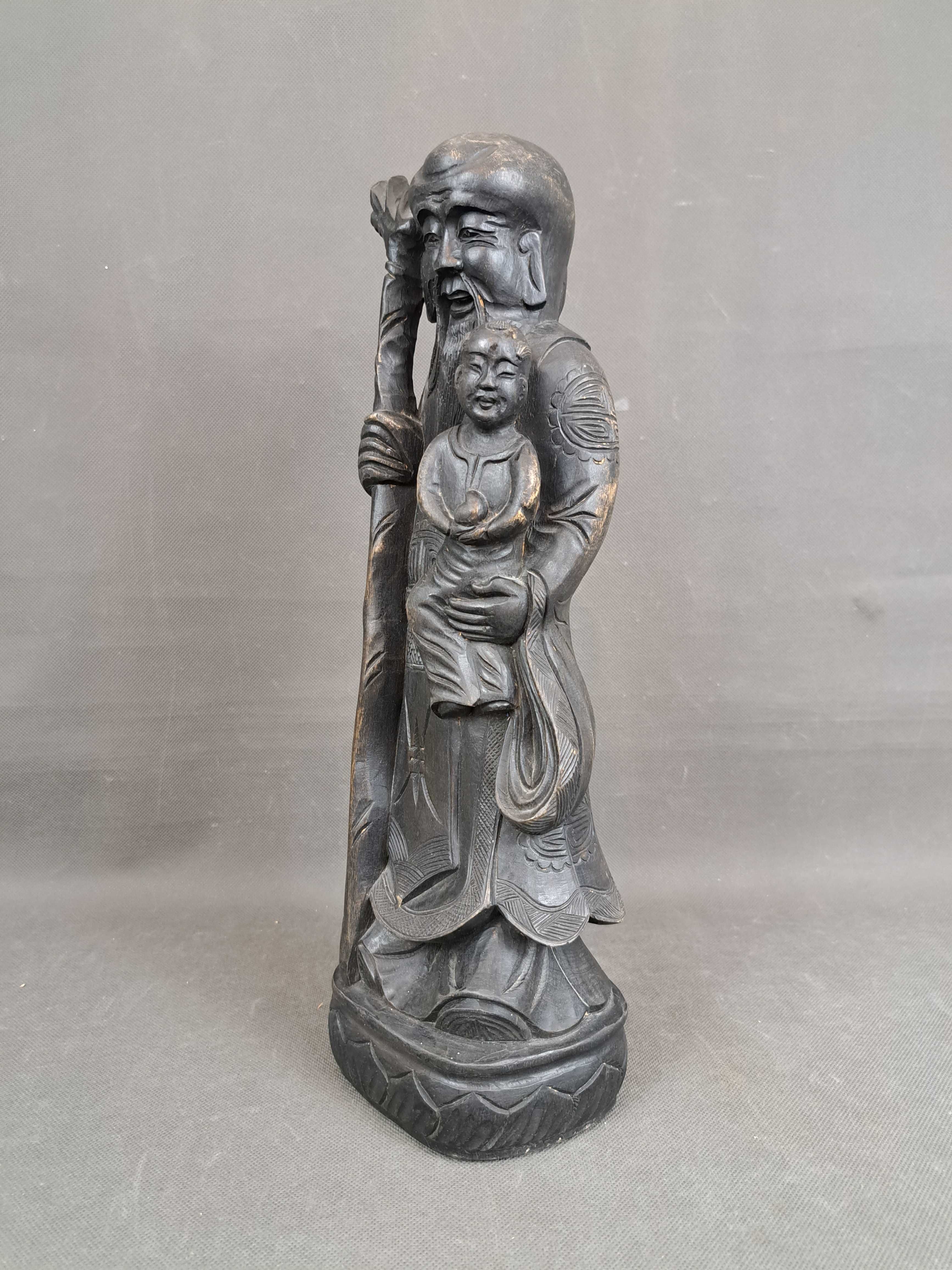 Chiński mnich, mędrzec, rzeźba drewniana, wys. 40 cm