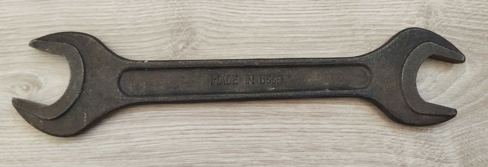 Продам ключ ріжковий 32 Х 30 виробництво СРСР.