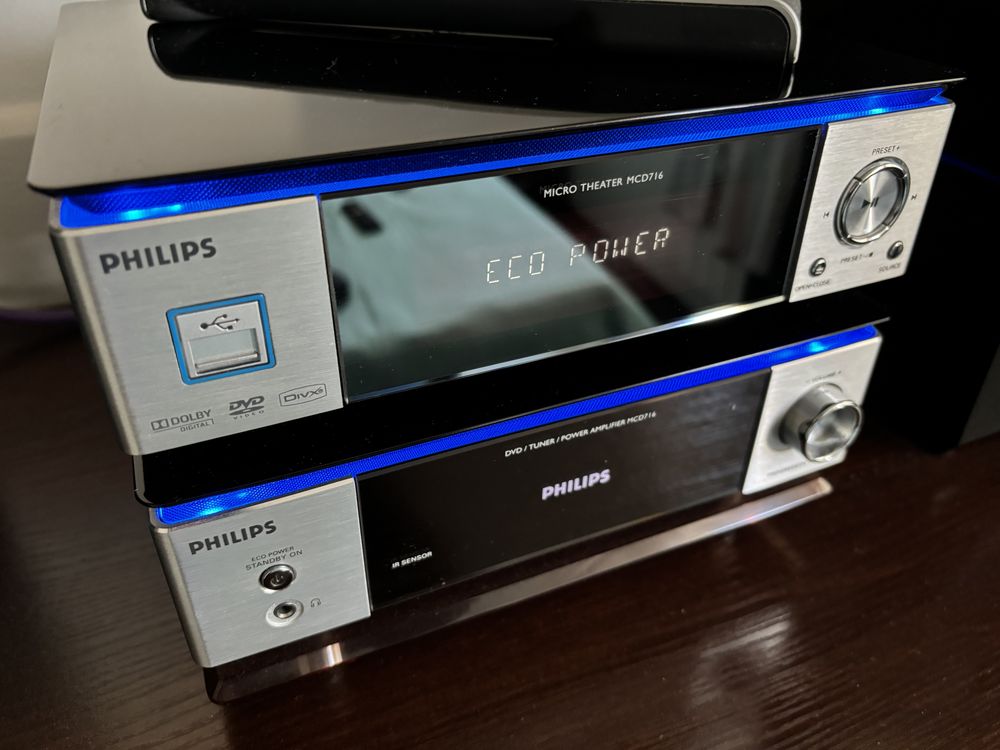 Miniwieża Philips MCD 716 stan perfekcyjny CD/DVD/mp3 oraz winda led