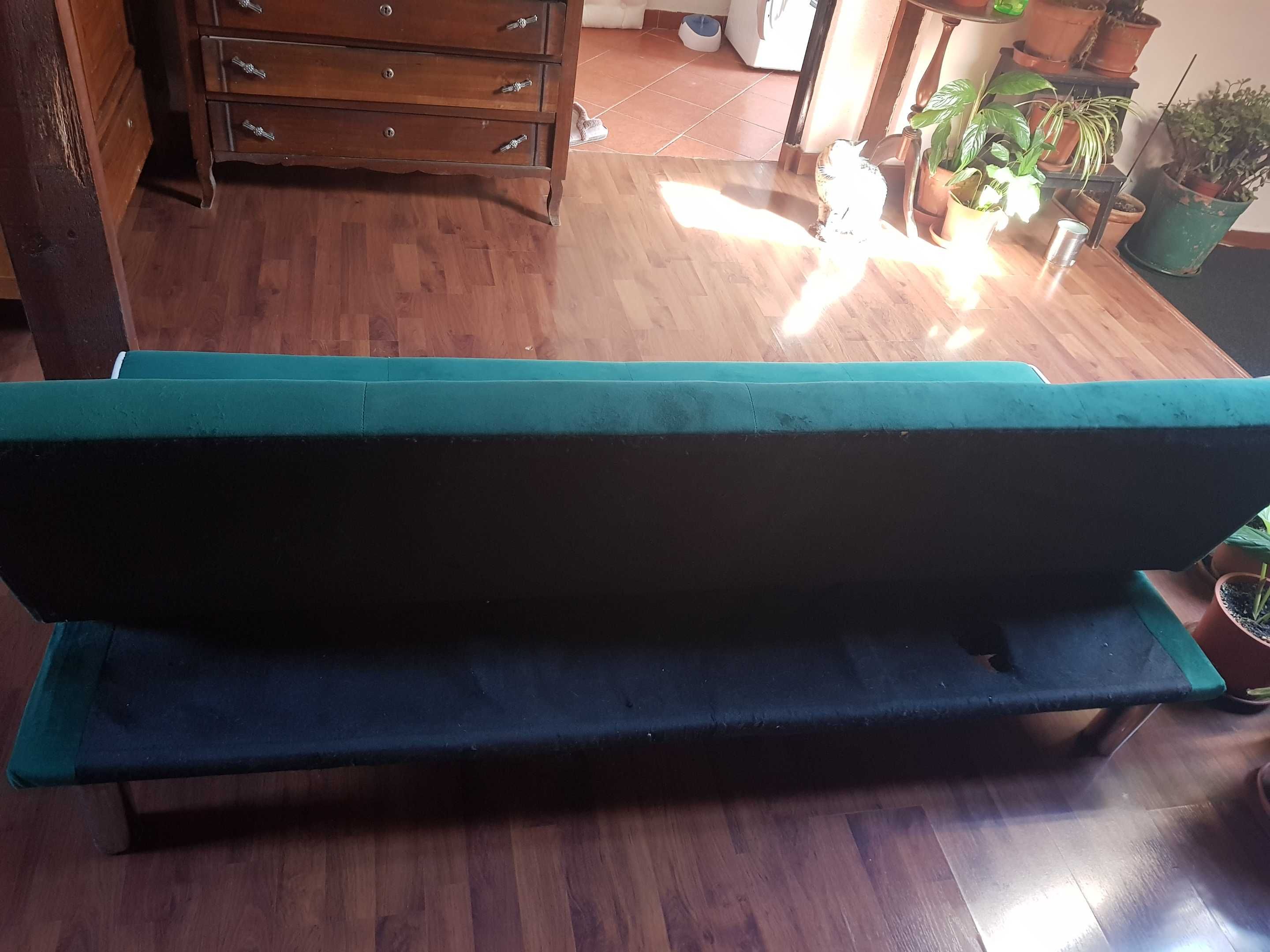 Sofa cama vintage, veludo verde