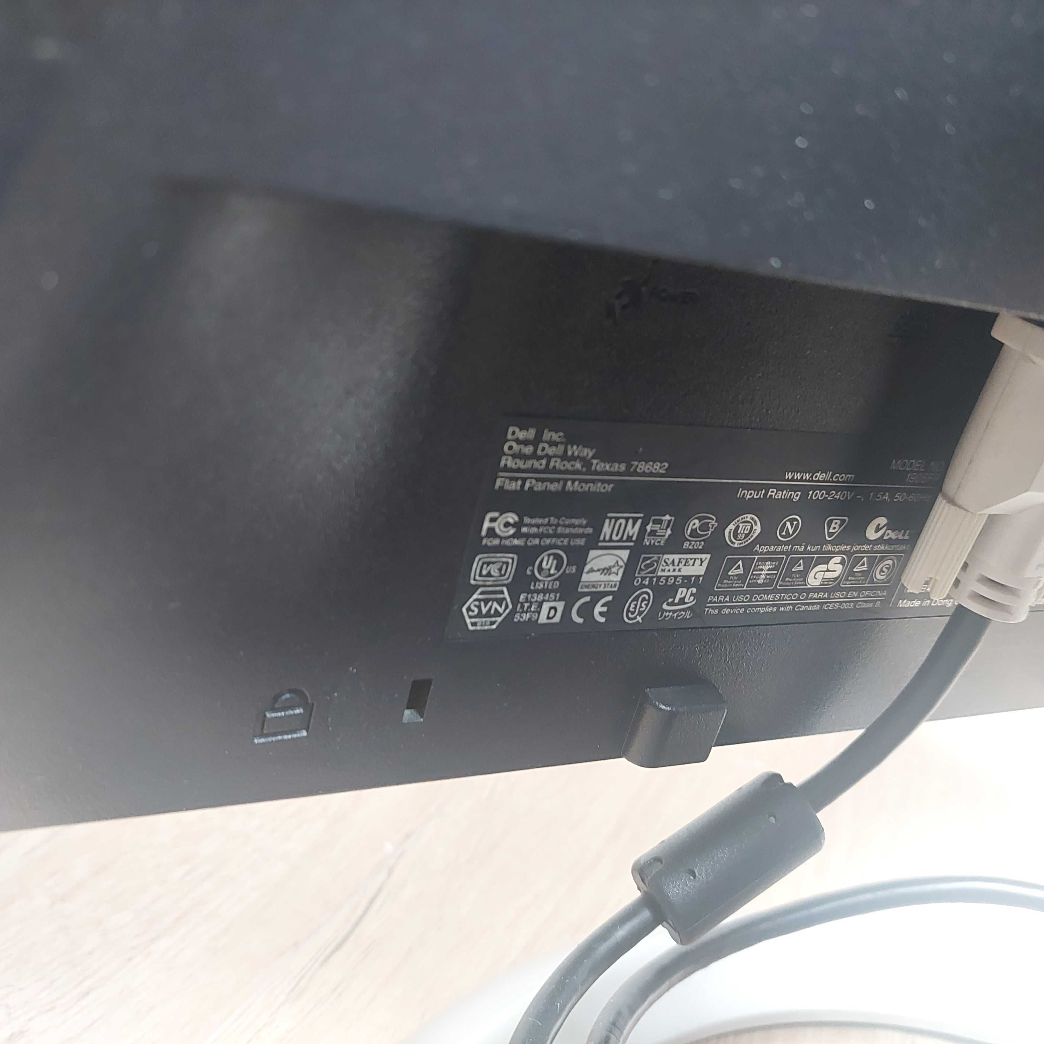 Monitor LCD Dell UltraSharp 1905FP 19 cali czarny