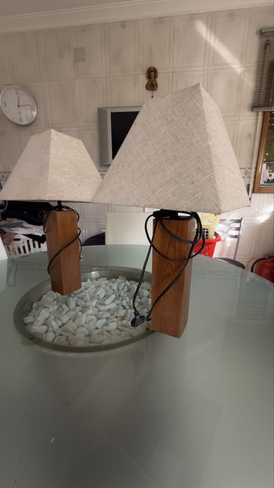 2 candeiros de mesinha de cabeceira